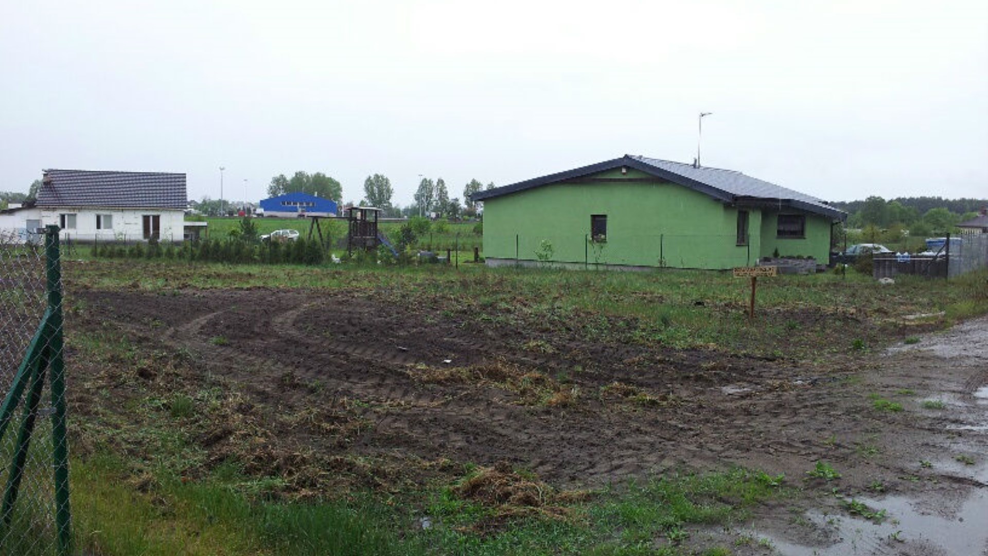 Działka na sprzedaż