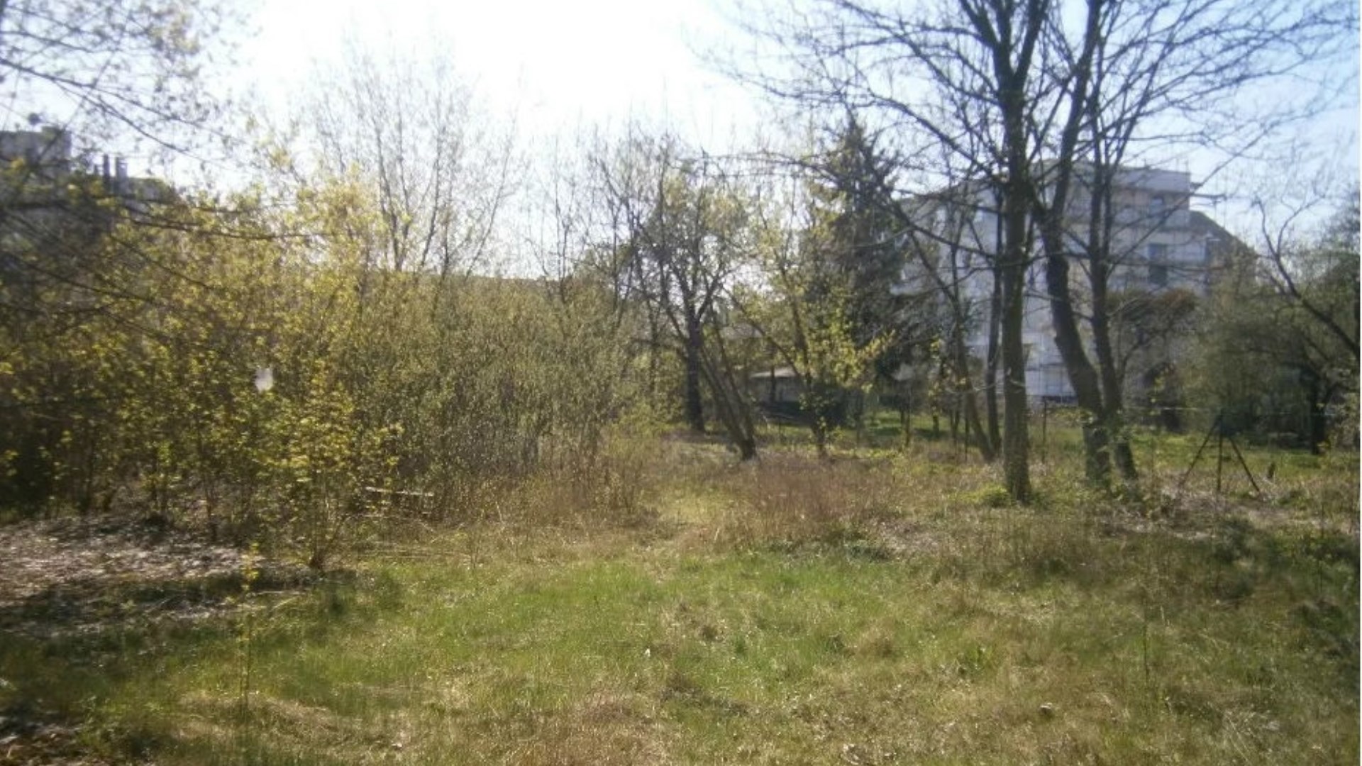 Działka na sprzedaż