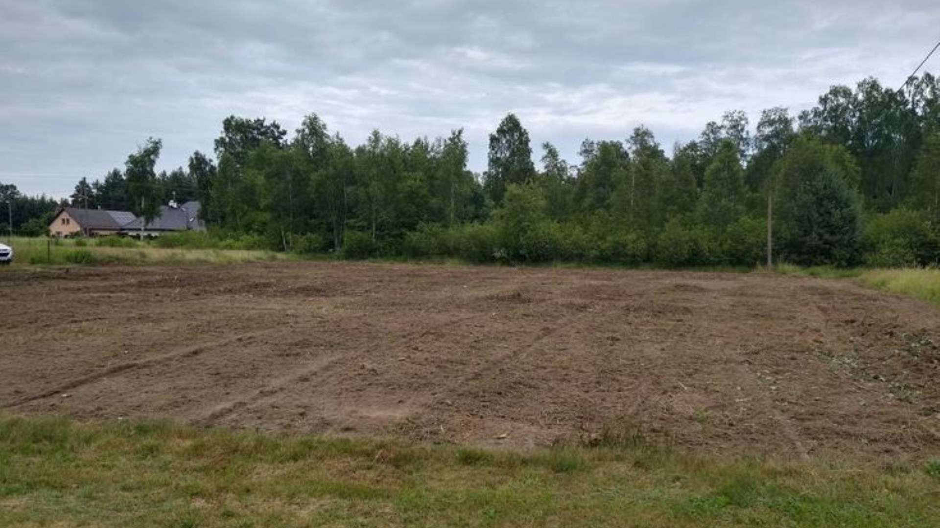 Działka na sprzedaż