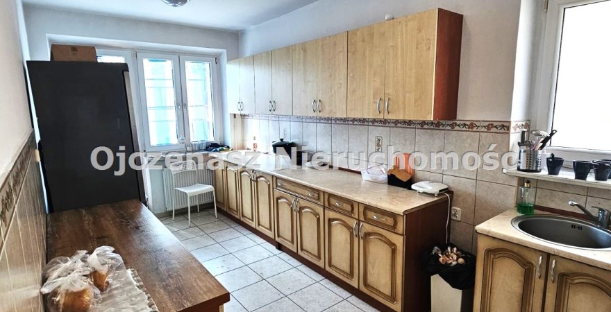 house for rent, 11 rooms, 320 m<sup>2</sup> - Bydgoszcz, Czyżkówko