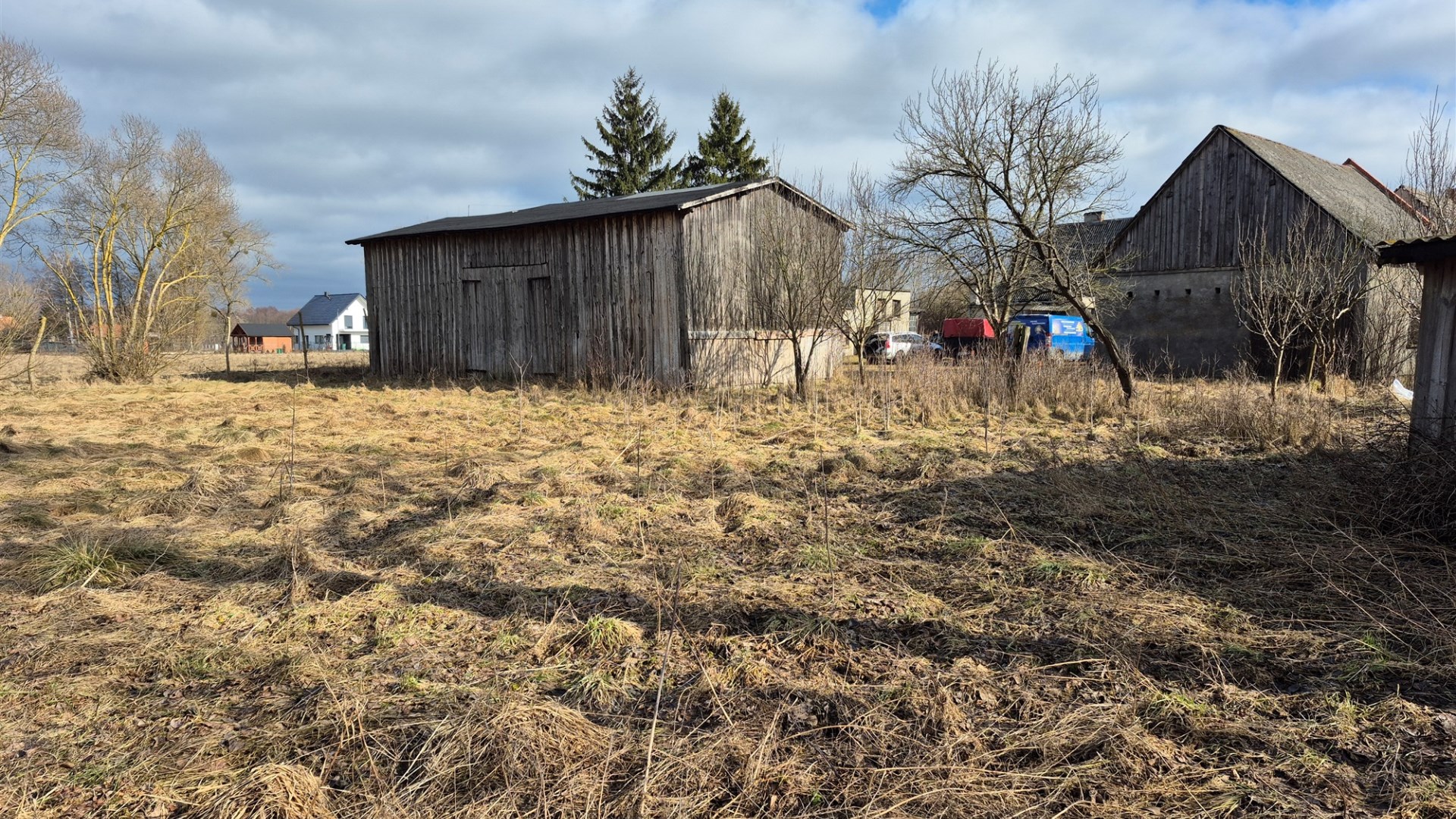 Działka na sprzedaż